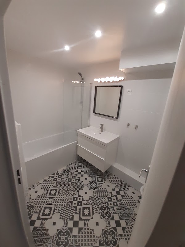 Pose de carrelage décoratif motifs carreaux de ciment par Tadeko Rénov